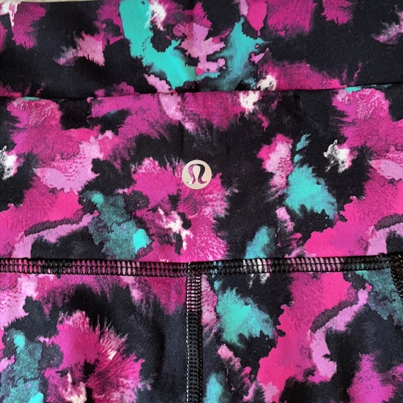 NWOT Lululemon Wunder Short 2” - Picture 7 of 10